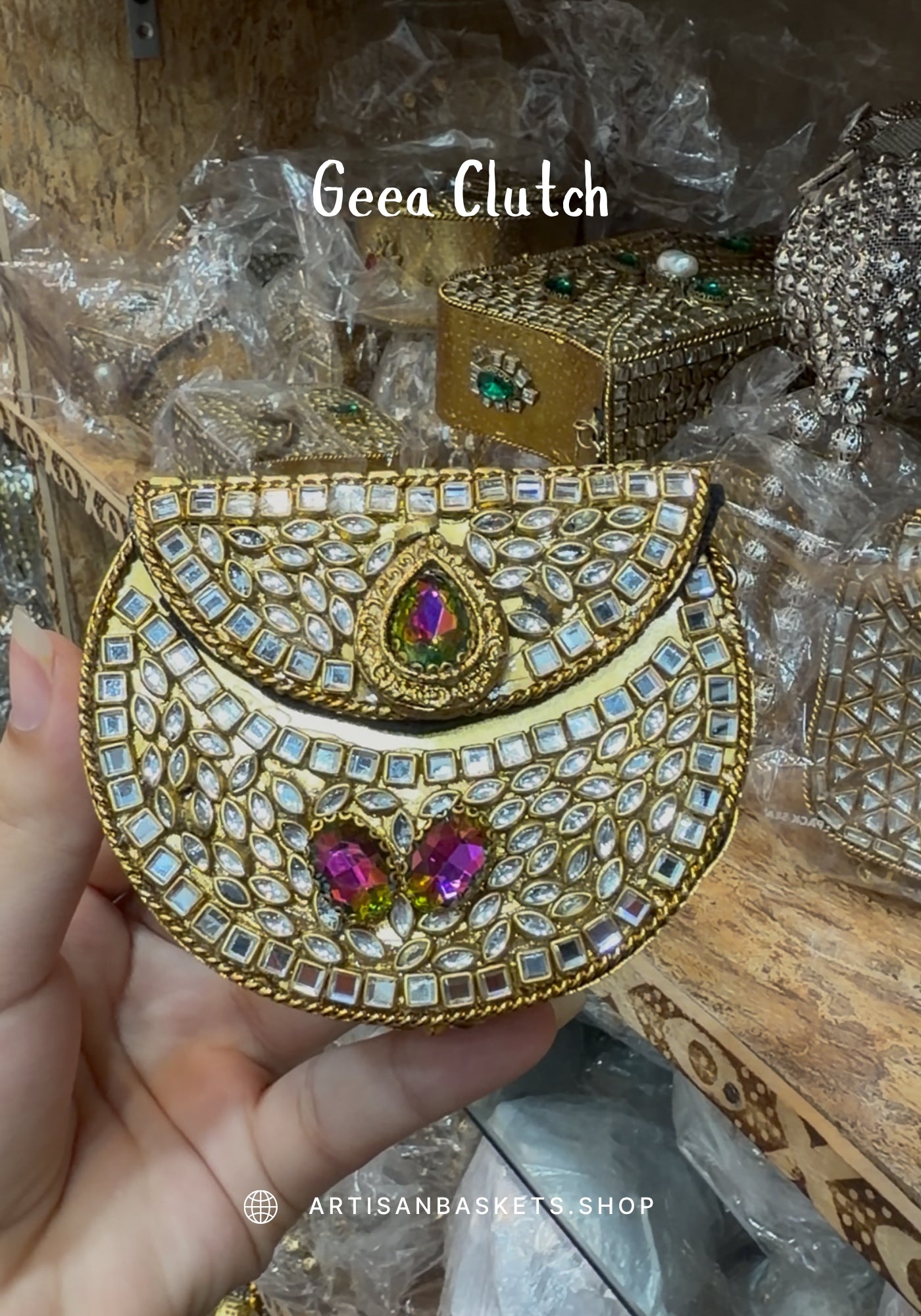 Geea Clutch