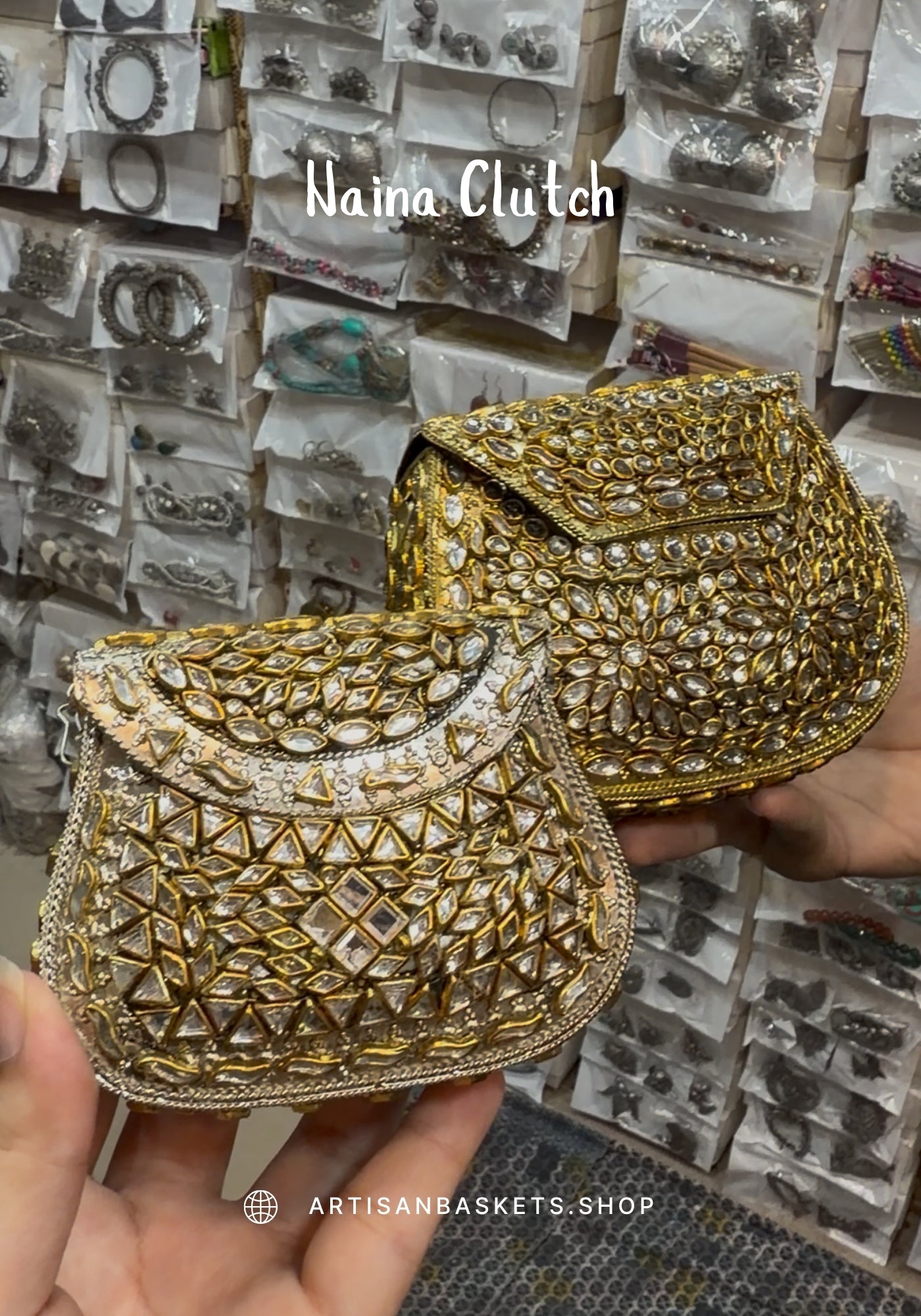 Naina Clutch