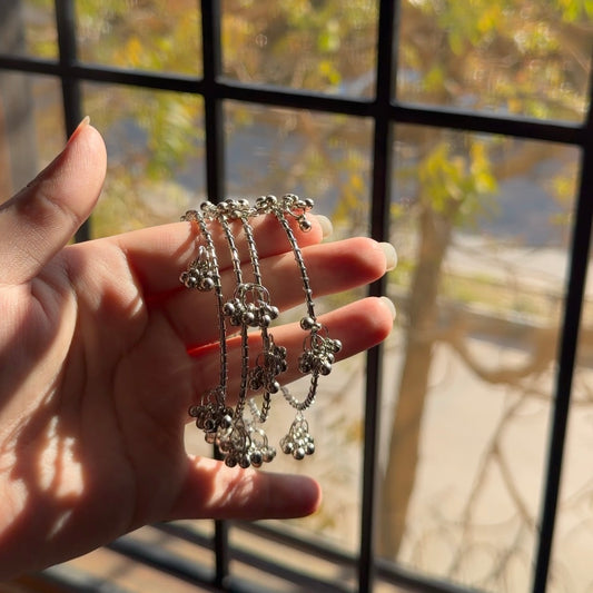 Pack of 4 silver karay